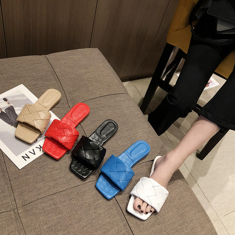 Flat woven mules