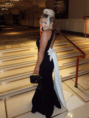 Sleeveless Contrast Bow Maxi Dress